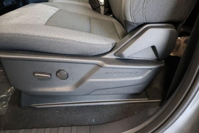 2027 Ford Super Duty F-450 DRW XLT