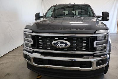 2027 Ford Super Duty F-450 DRW XLT