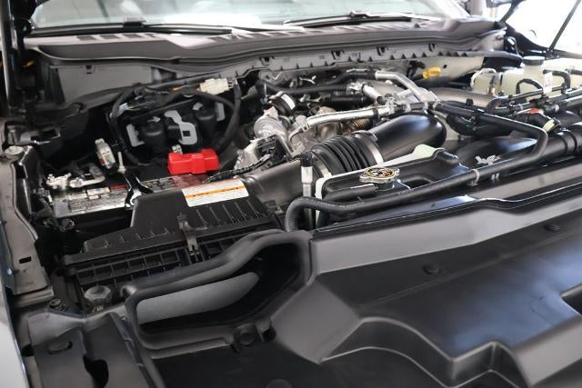 2027 Ford Super Duty F-450 DRW Platinum