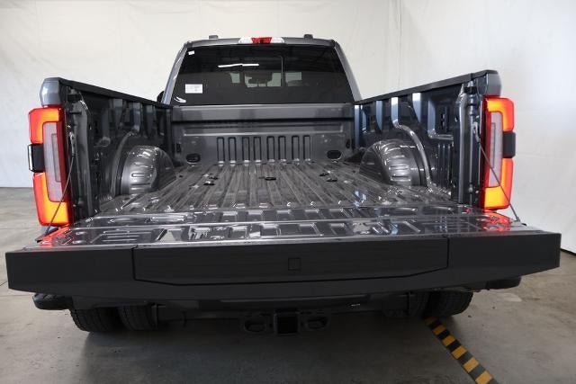 2027 Ford Super Duty F-450 DRW Platinum
