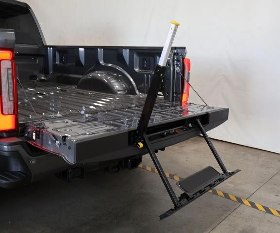 2027 Ford Super Duty F-450 DRW Platinum