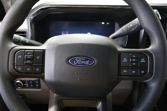 2027 Ford Super Duty F-450 DRW XLT