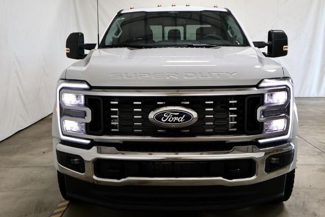 2027 Ford Super Duty F-450 DRW XLT