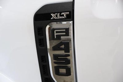 2027 Ford Super Duty F-450 DRW XLT