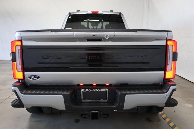 2027 Ford Super Duty F-450 DRW Platinum