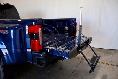 2027 Ford Super Duty F-450 DRW Platinum
