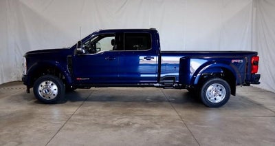 2027 Ford Super Duty F-450 DRW Platinum