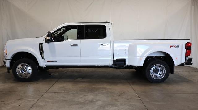 2027 Ford Super Duty F-450 DRW King Ranch