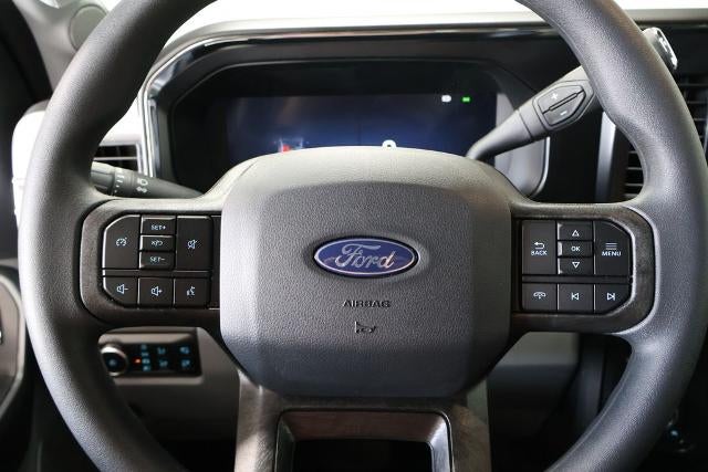 2027 Ford Super Duty F-450 DRW XLT