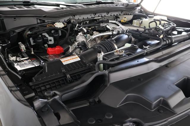 2027 Ford Super Duty F-450 DRW XLT