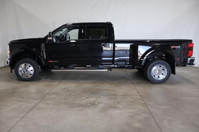 2027 Ford Super Duty F-450 DRW XLT
