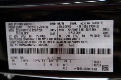 2027 Ford Super Duty F-450 DRW XLT