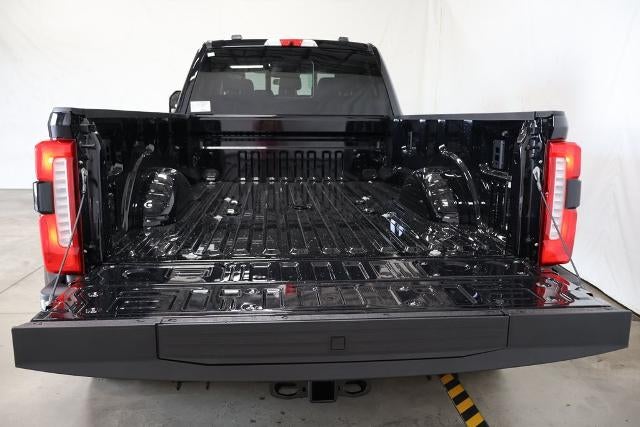 2027 Ford Super Duty F-450 DRW XLT