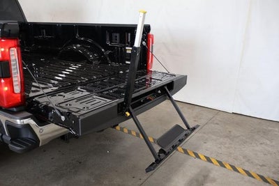 2027 Ford Super Duty F-450 DRW XLT