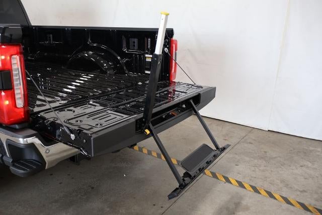 2027 Ford Super Duty F-450 DRW XLT