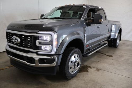 2027 Ford Super Duty F-450 DRW XLT