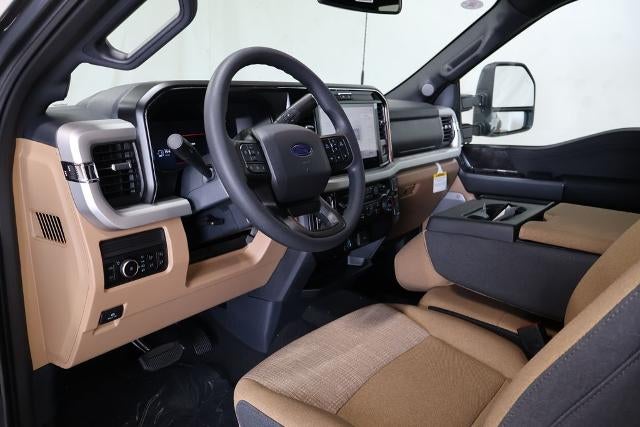 2027 Ford Super Duty F-450 DRW XLT