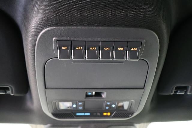 2027 Ford Super Duty F-450 DRW XLT