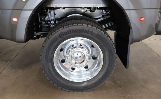 2027 Ford Super Duty F-450 DRW XLT
