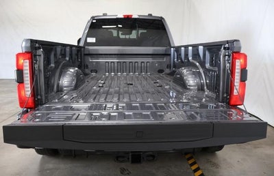2027 Ford Super Duty F-450 DRW XLT