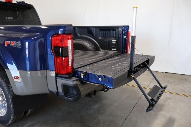 2027 Ford Super Duty F-450 DRW King Ranch