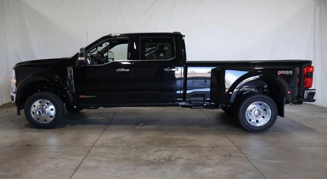 2027 Ford Super Duty F-450 DRW King Ranch