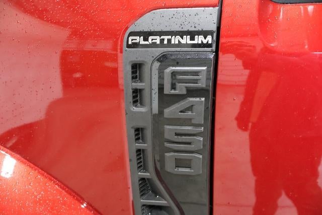 2027 Ford Super Duty F-450 DRW Platinum