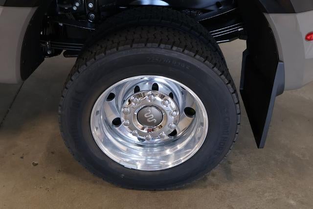 2027 Ford Super Duty F-450 DRW King Ranch
