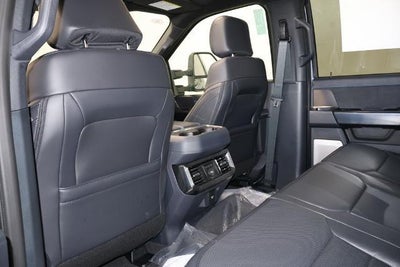 2027 Ford Super Duty F-450 DRW Platinum