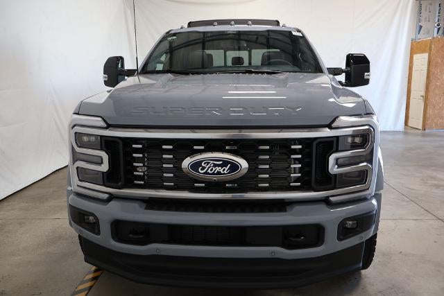 2027 Ford Super Duty F-450 DRW Platinum