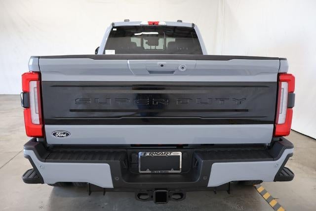2027 Ford Super Duty F-450 DRW Platinum