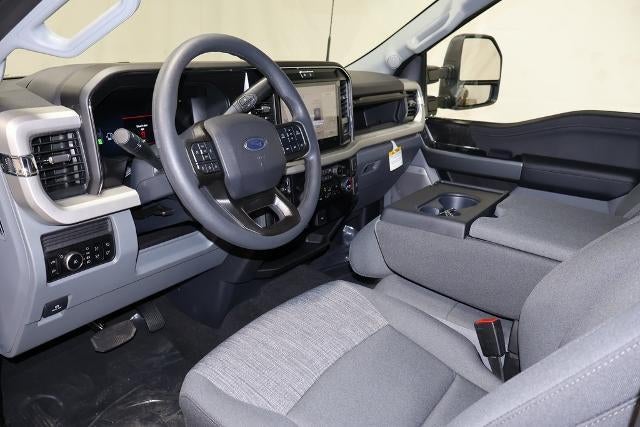 2026 Ford Super Duty F-450 DRW XLT