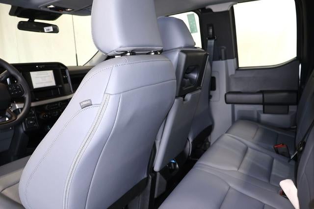 2027 Ford Super Duty F-350 SRW XL