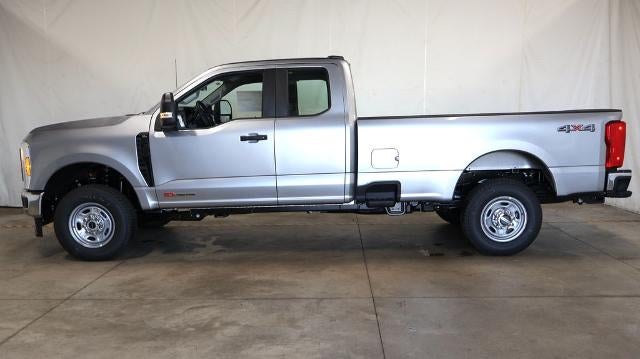 2027 Ford Super Duty F-350 SRW XL