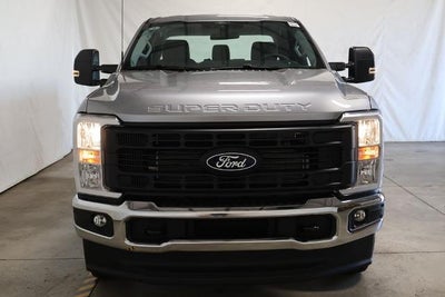 2027 Ford Super Duty F-350 SRW XL