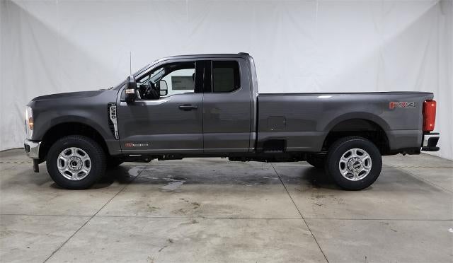 2026 Ford Super Duty F-350 SRW XLT