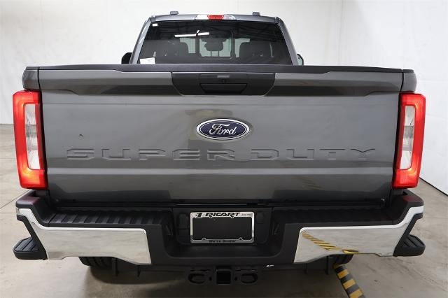 2026 Ford Super Duty F-350 SRW XLT