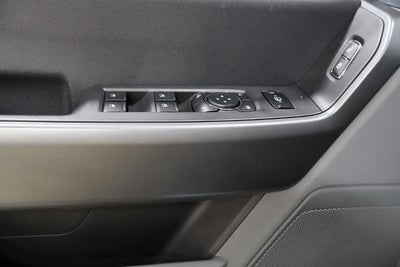 2027 Ford Super Duty F-350 SRW XLT