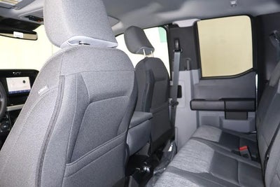 2027 Ford Super Duty F-350 SRW XLT
