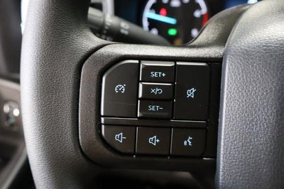 2027 Ford Super Duty F-350 SRW XLT