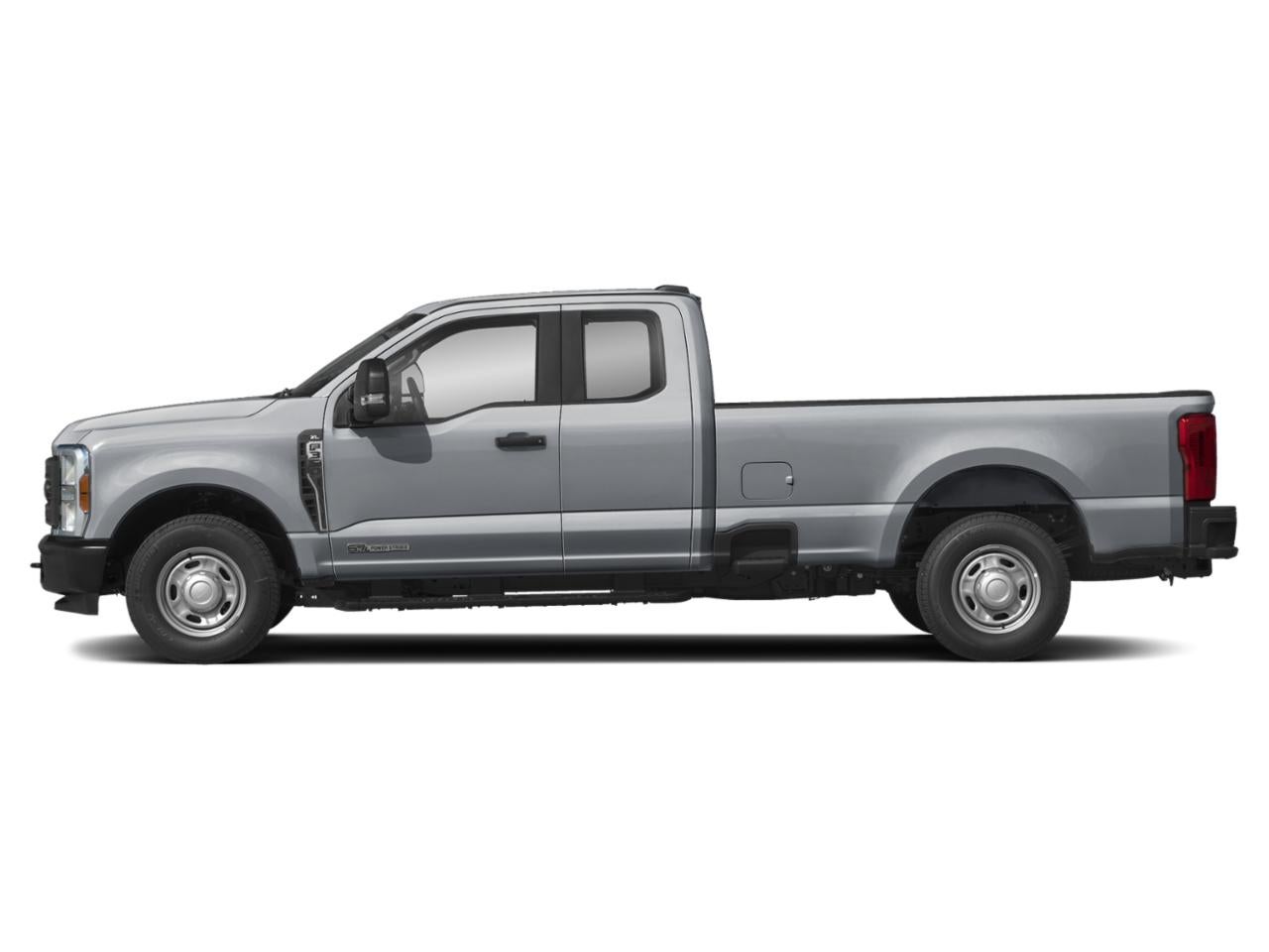 2027 Ford Super Duty F-350 SRW XLT