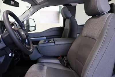 2027 Ford Super Duty F-350 SRW XLT