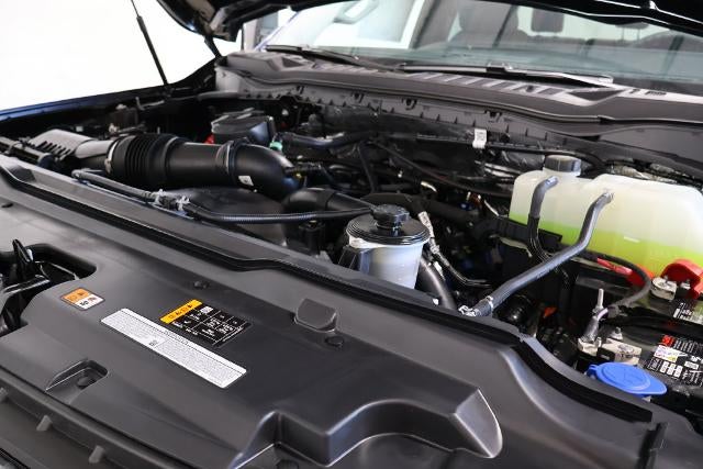 2027 Ford Super Duty F-350 SRW XLT
