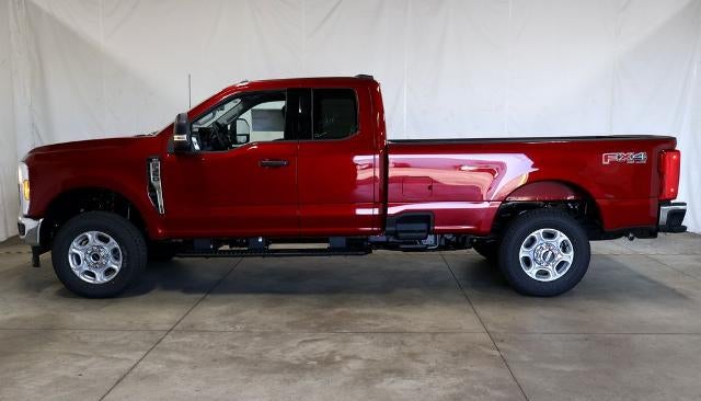 2026 Ford Super Duty F-350 SRW XLT