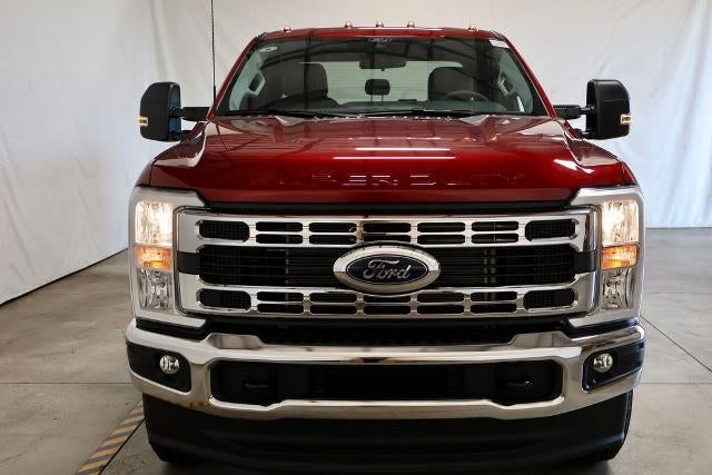 2026 Ford Super Duty F-350 SRW XLT