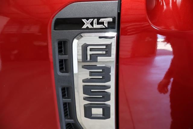 2026 Ford Super Duty F-350 SRW XLT