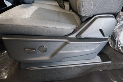 2027 Ford Super Duty F-350 SRW XLT