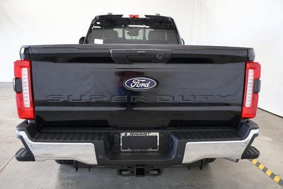 2027 Ford Super Duty F-350 SRW XLT