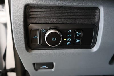 2027 Ford Super Duty F-350 SRW XLT