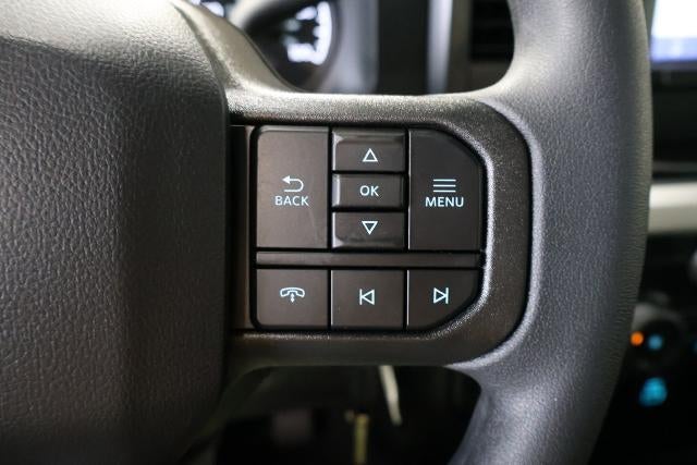 2027 Ford Super Duty F-350 SRW XLT